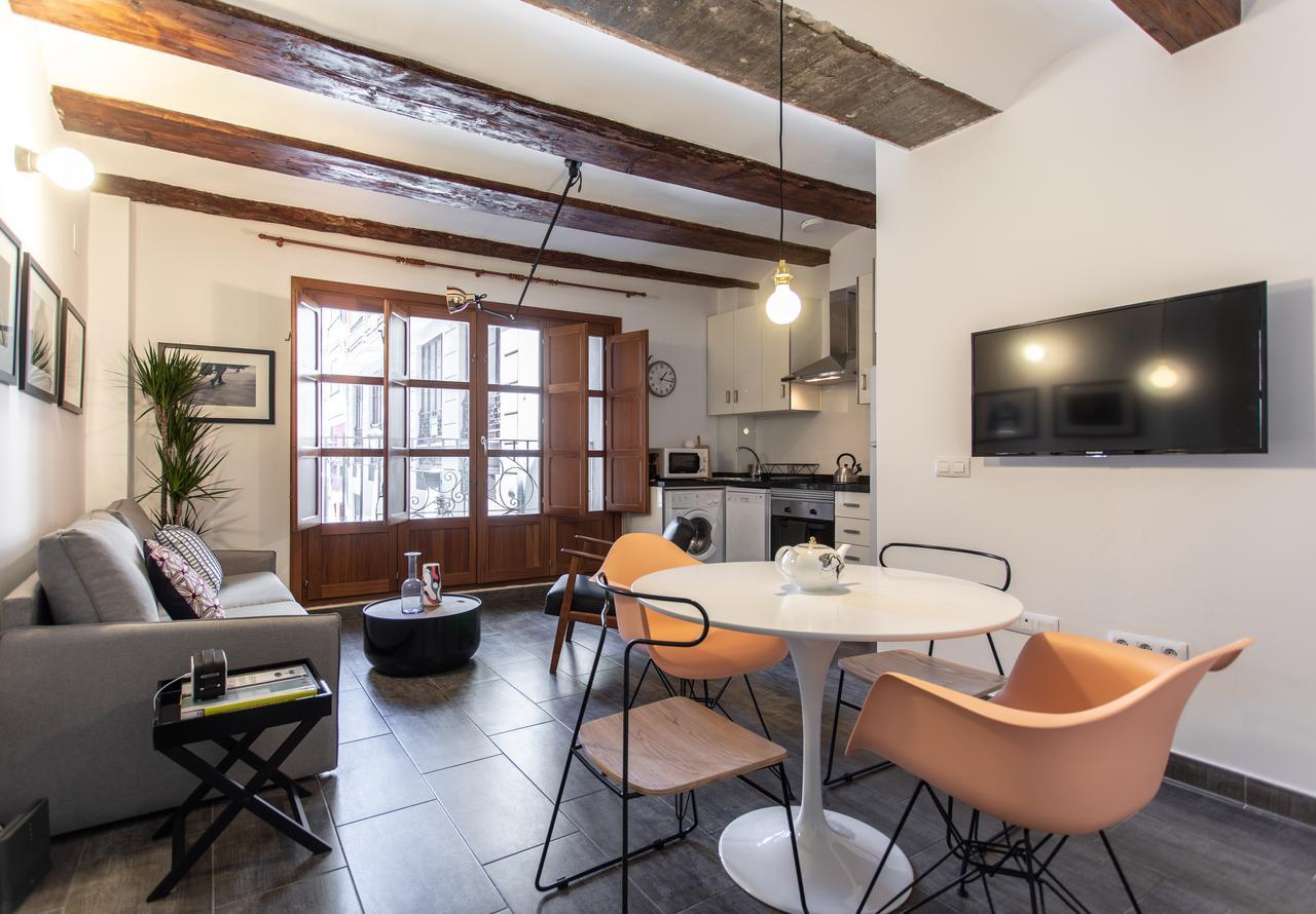 Apartment Bubuflats / Mercat