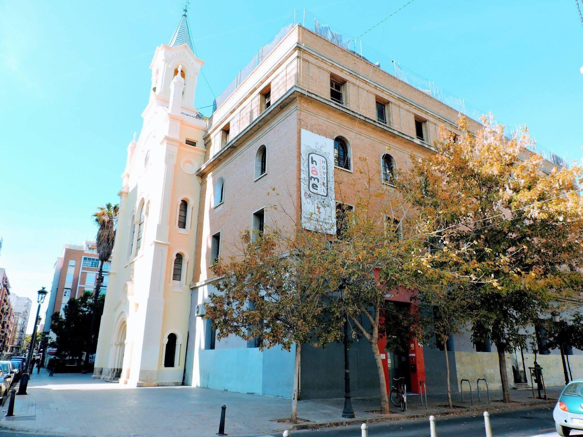 Feetup Backpackers Valencia