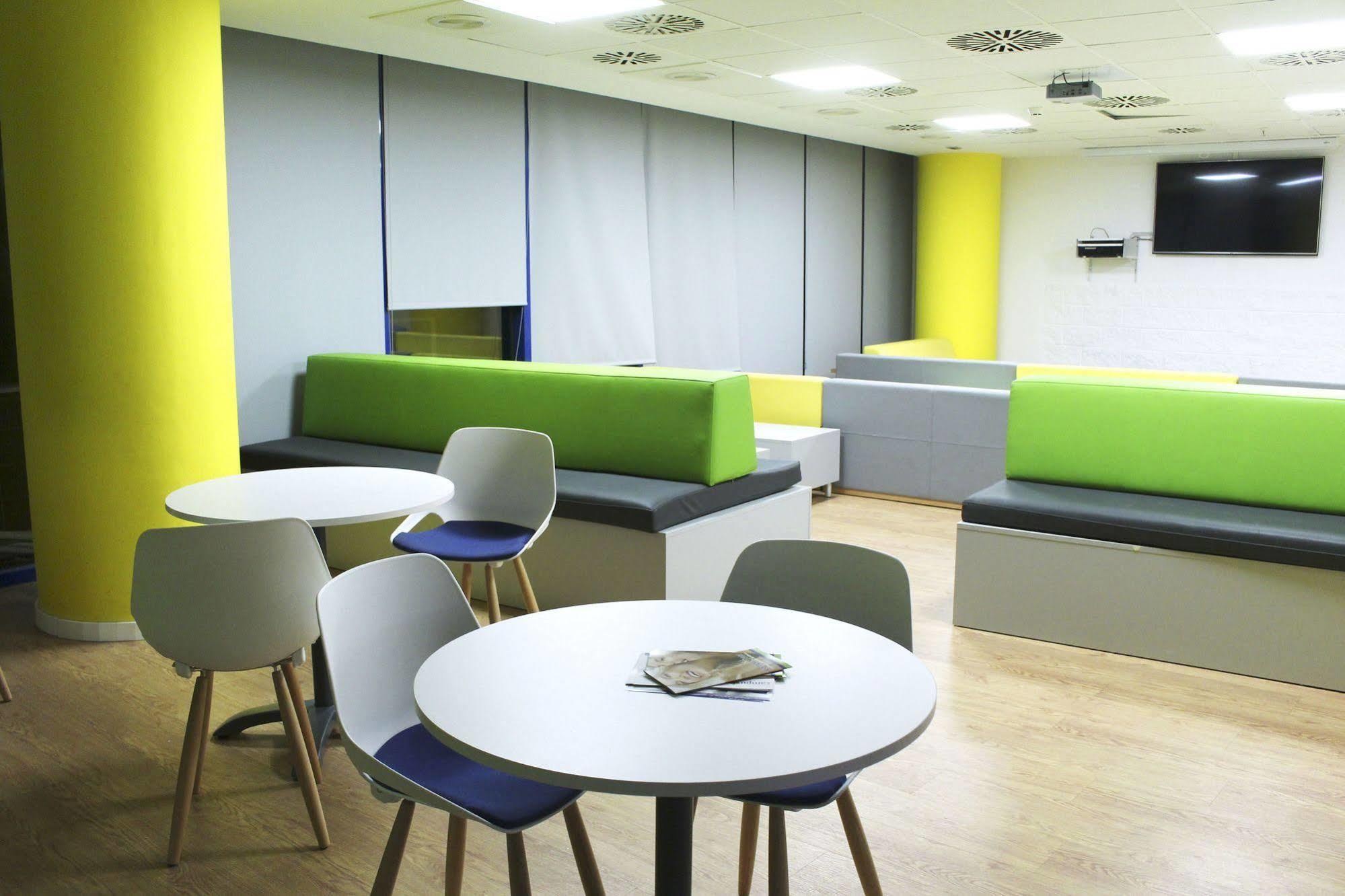 Juvenil Colegio Mayor Galileo Galilei Apartamento