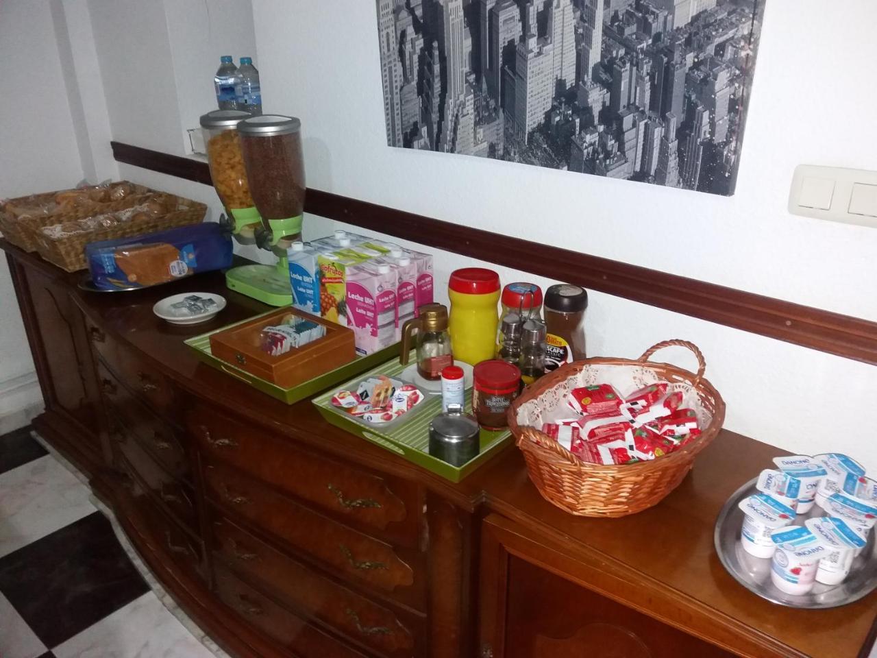 Residencia Universitaria Reuniver Burjassot Inn *