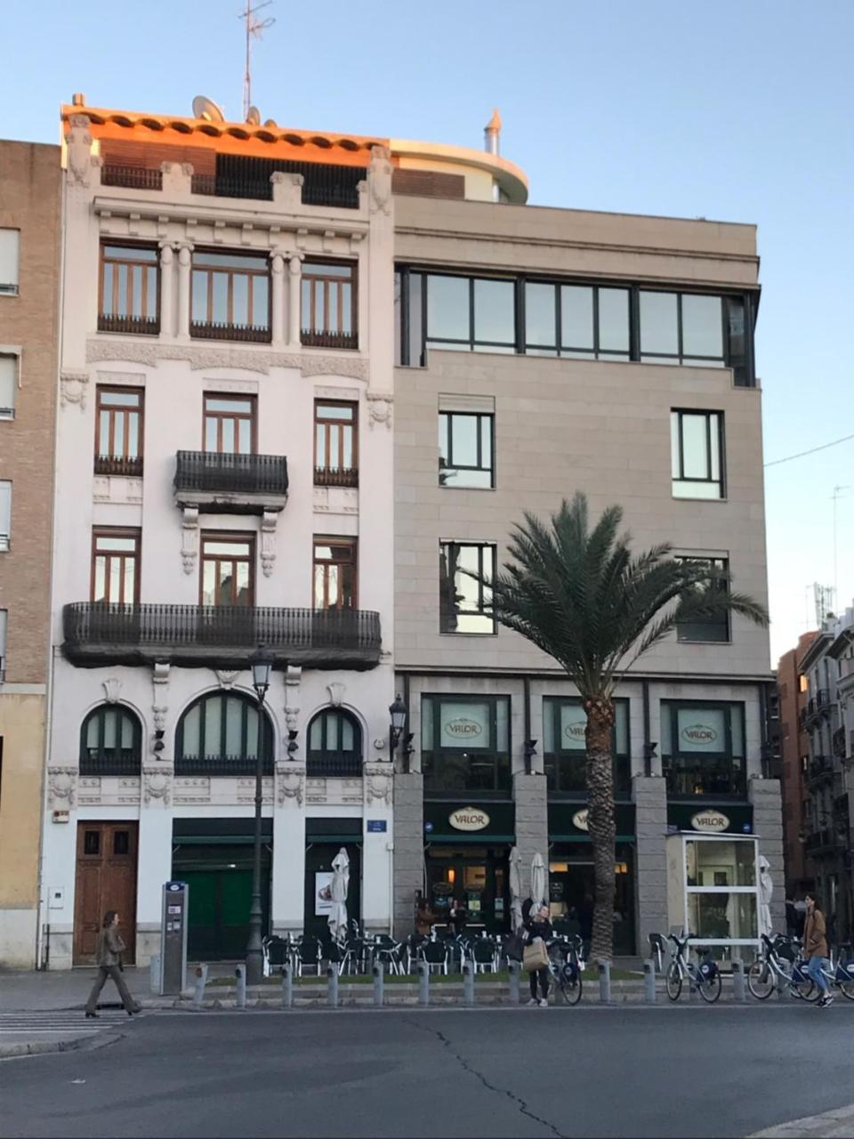 Reina Hotel 2*