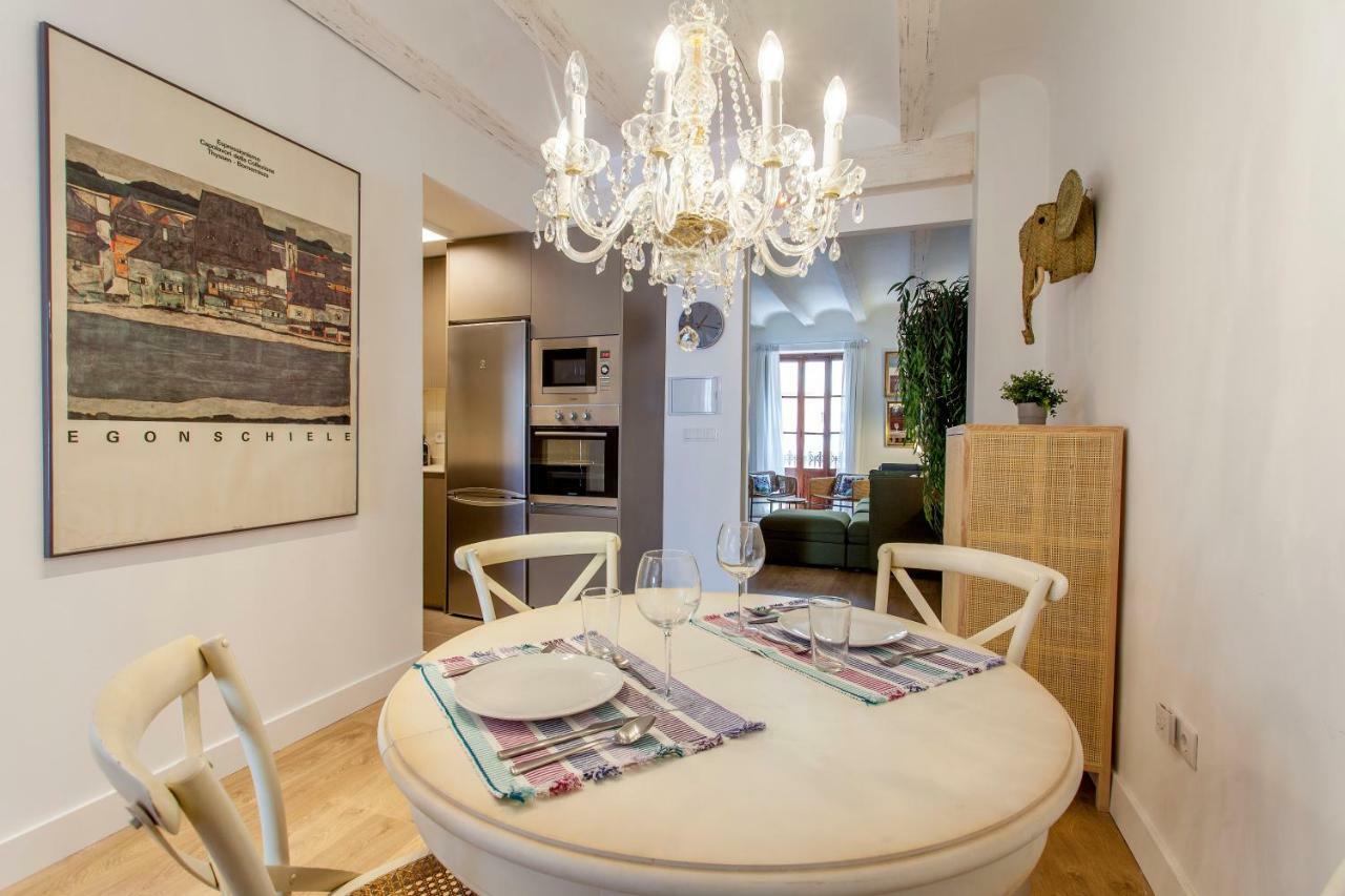 Apartup Rojas Market Apartment