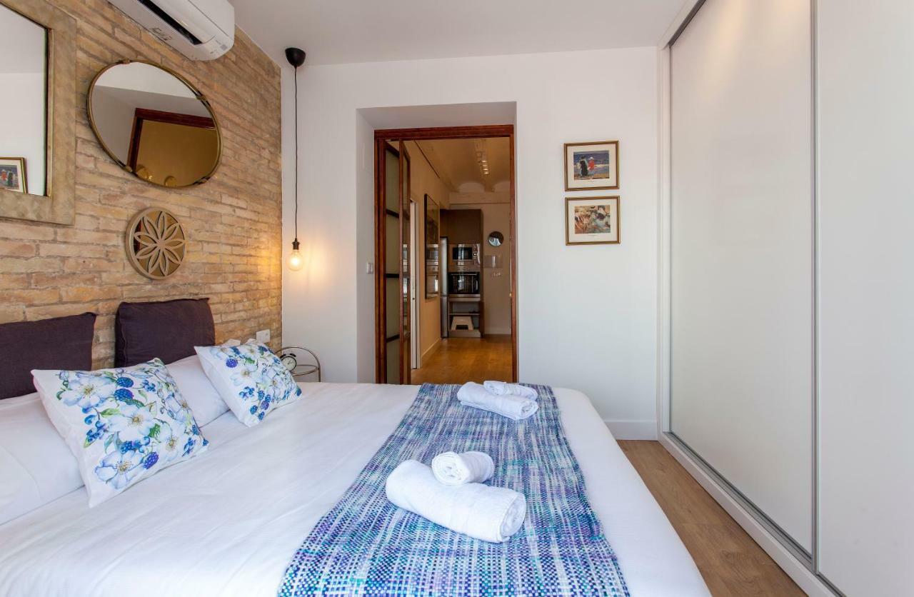 Apartup Rojas Market *