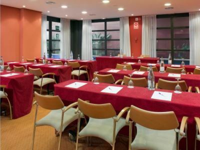 Express Ciudad De Ciencias, An Ihg 3* Valencia