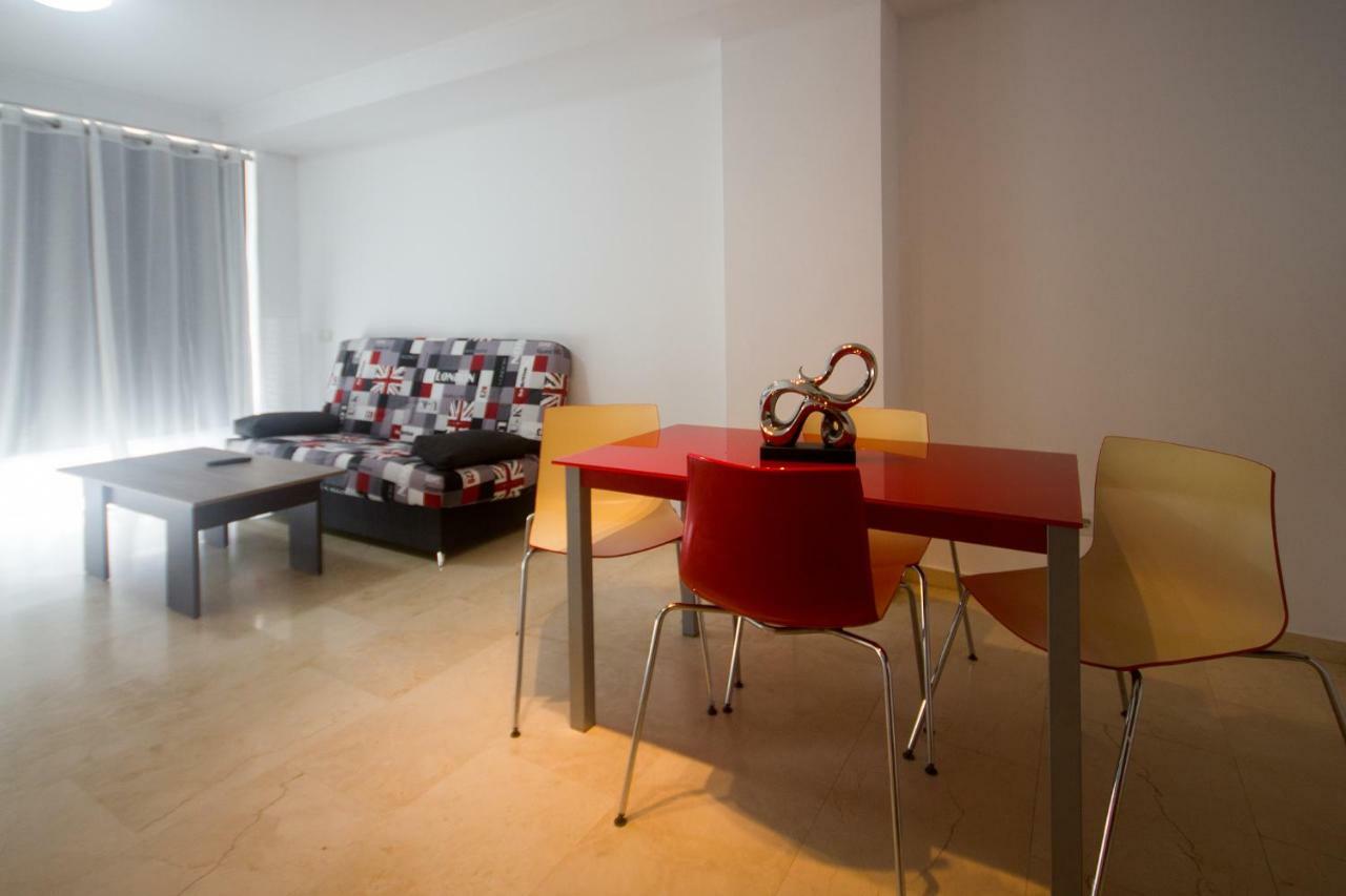 Of Arts & Apartamento