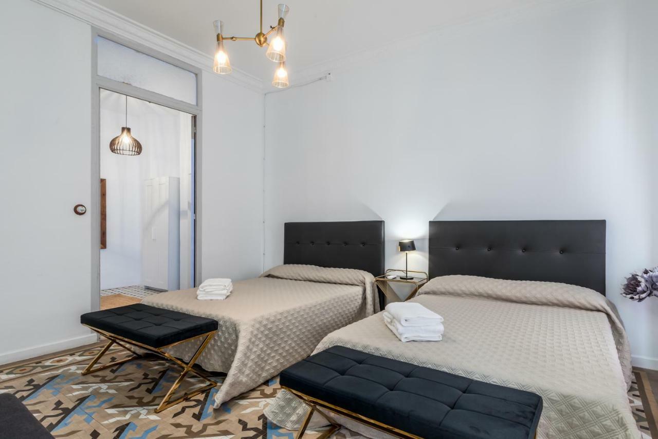 Travel Habitat Port Valencia. Apartment Valencia