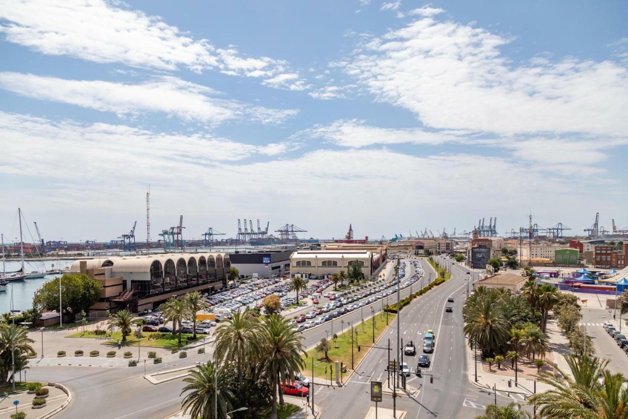 Travel Habitat Port Valencia. *