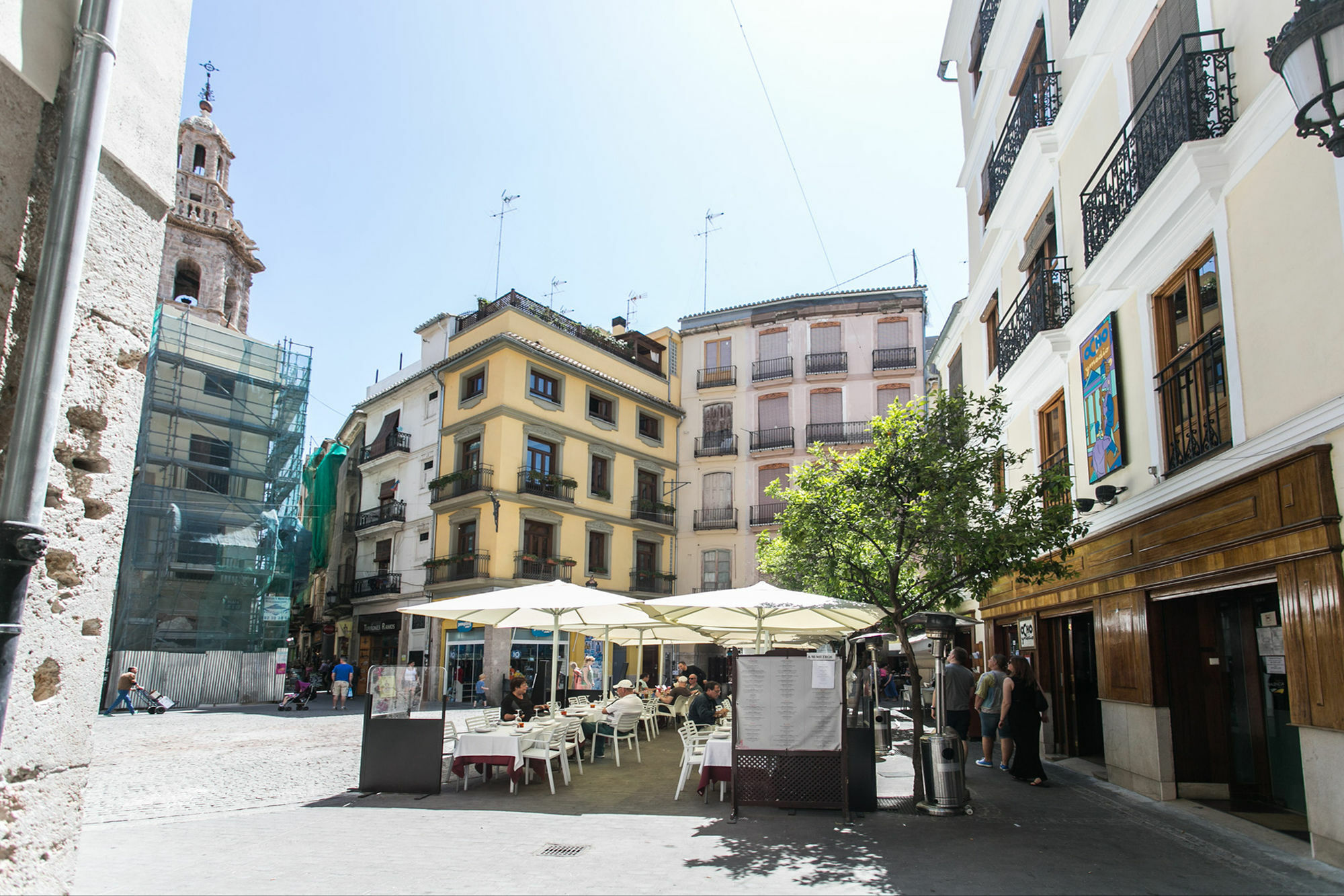 Bubuflats / Mercat Valencia