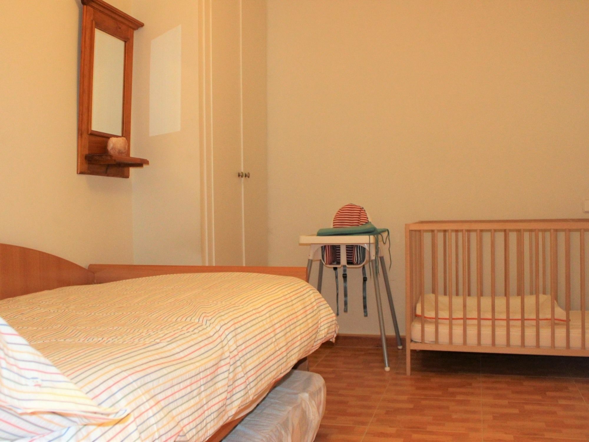 Apartamento Con Terraza Al Lado De La Playa Valencia