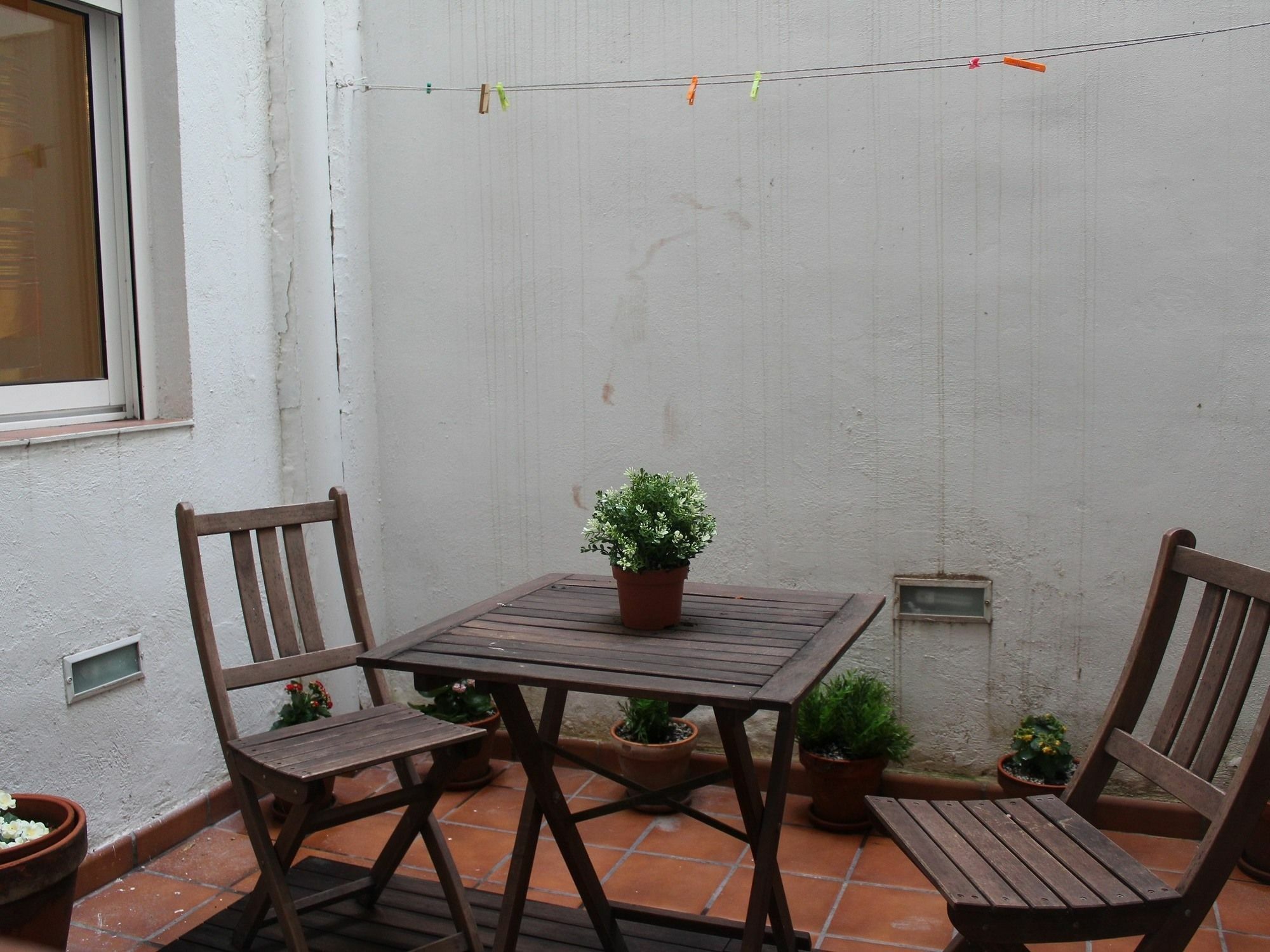 Apartamento Con Terraza Al Lado De La Playa *