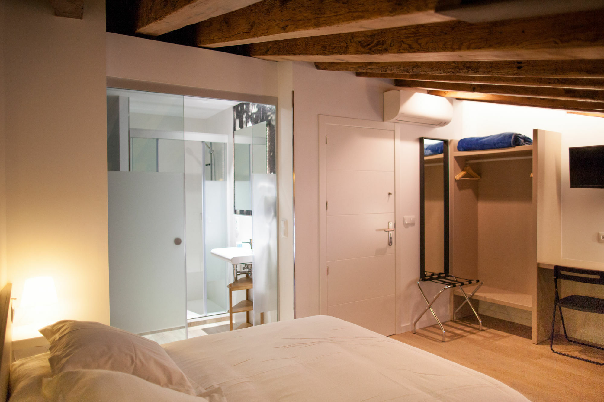 Host & Guest house Valencia