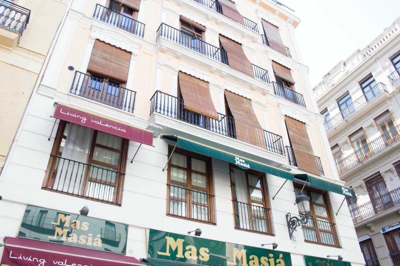 Living - Merced Valencia