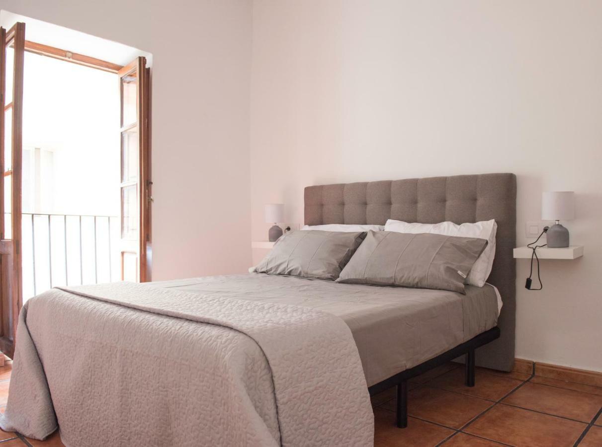 Ambrosio Flats - El Carmen *