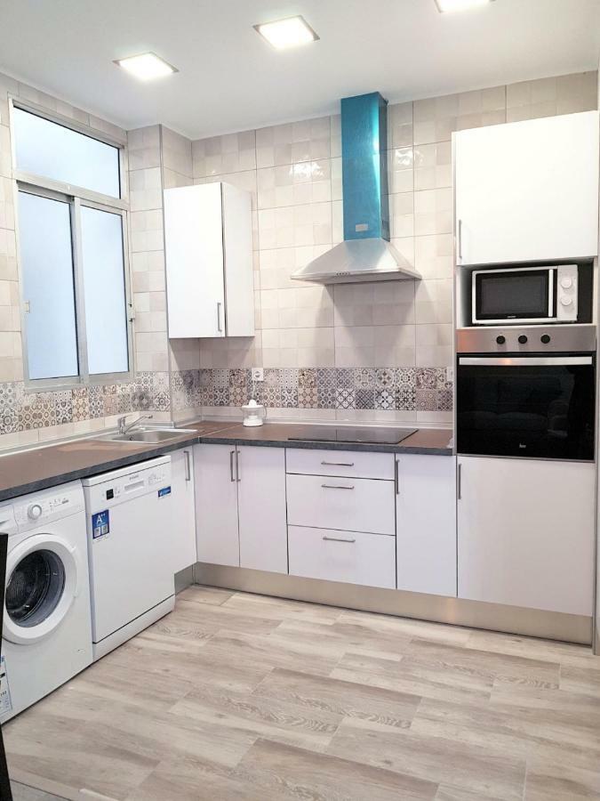 Apartamento Pintor Salvador Abril 24