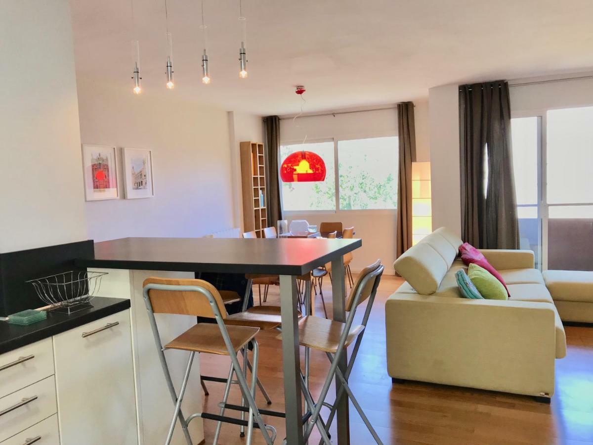 Warhol Apartment. Free Wifi 5g. Apartment