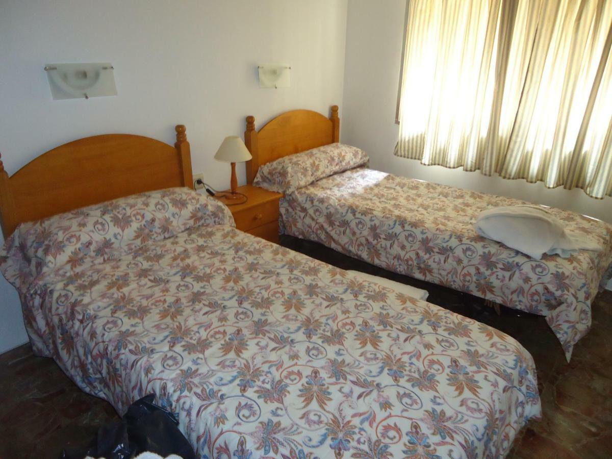 Centro Calle Cerrajeros Bed and breakfast *