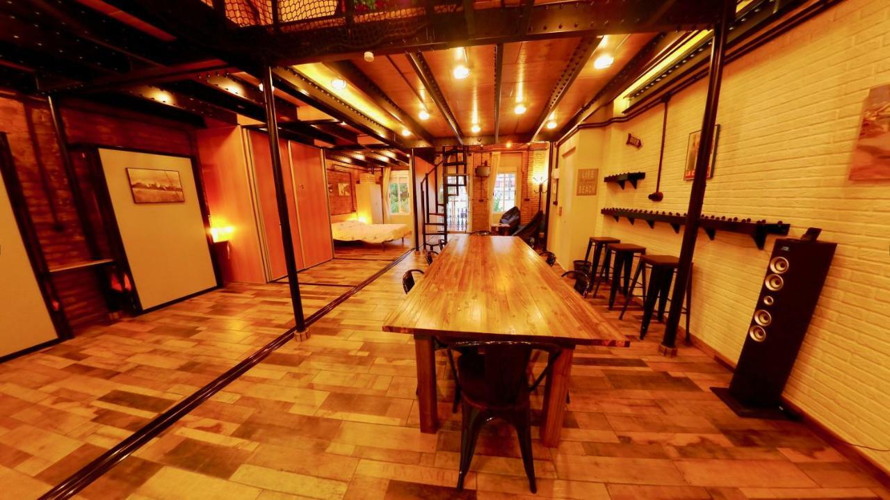Old Fisherman's House In Malvarrosa Apartamento