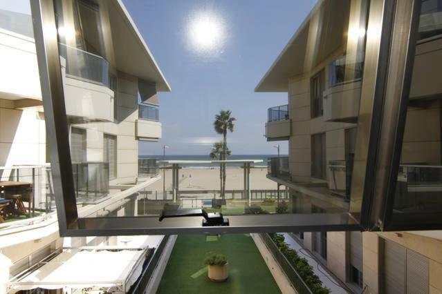 Apartament-primera Linea Playa Patacona Apartamento *