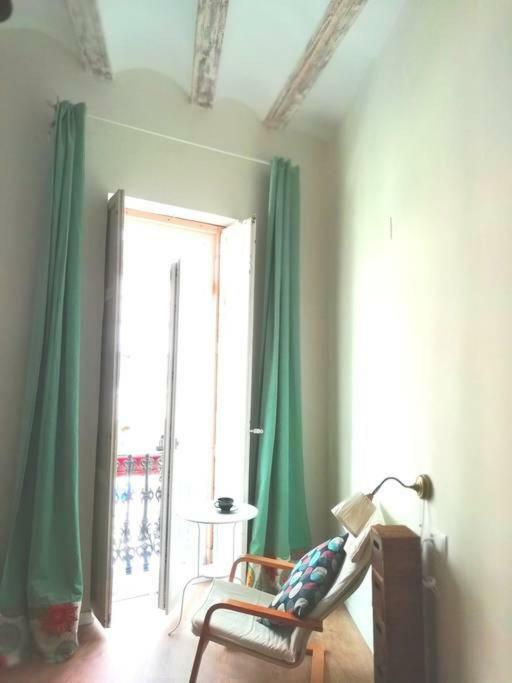 Apartamento 47 Carrer De Cadis, Puerta 1 *
