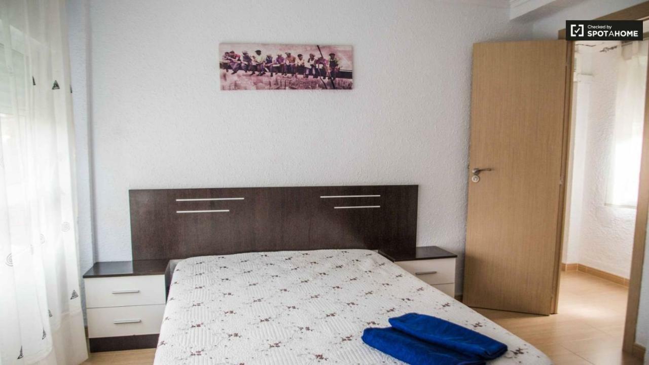Apartment Alojo Patraix *