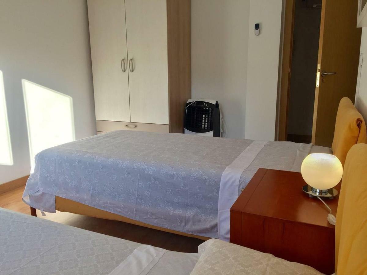 Apartamento En Universidad Y Cerca De La Playa *
