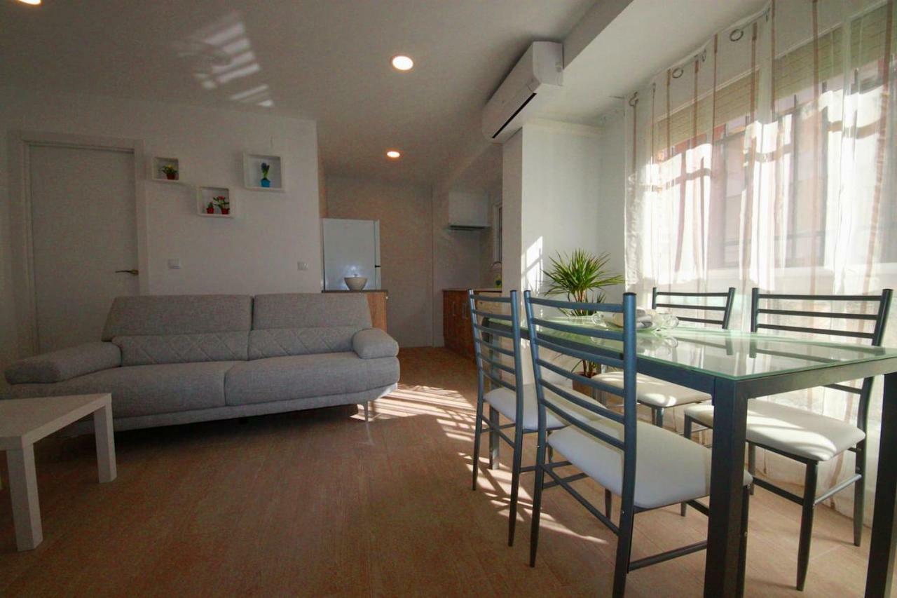 Ivam Esquife Apartment