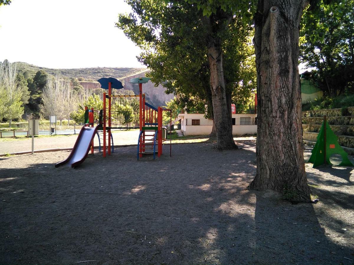 Magnífico Adosado, Cerca De Ciudad, En Zona De Montaña Y Playa Fluvial * Valencia