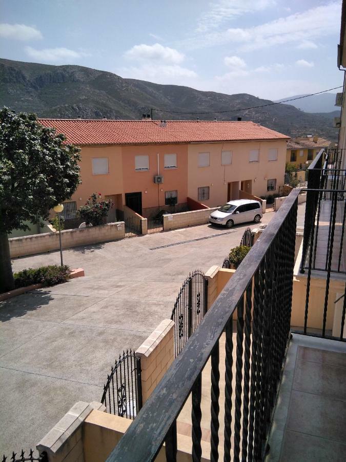 Сasa de vacaciones Magnífico Adosado, Cerca De Ciudad, En Zona De Montaña Y Playa Fluvial