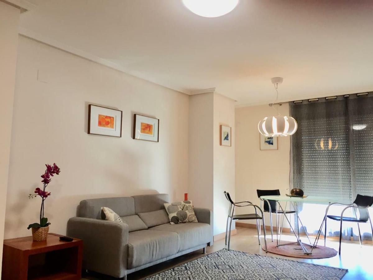 Loft En La Ciudad De Ciencias Y Cerca De La Playa *