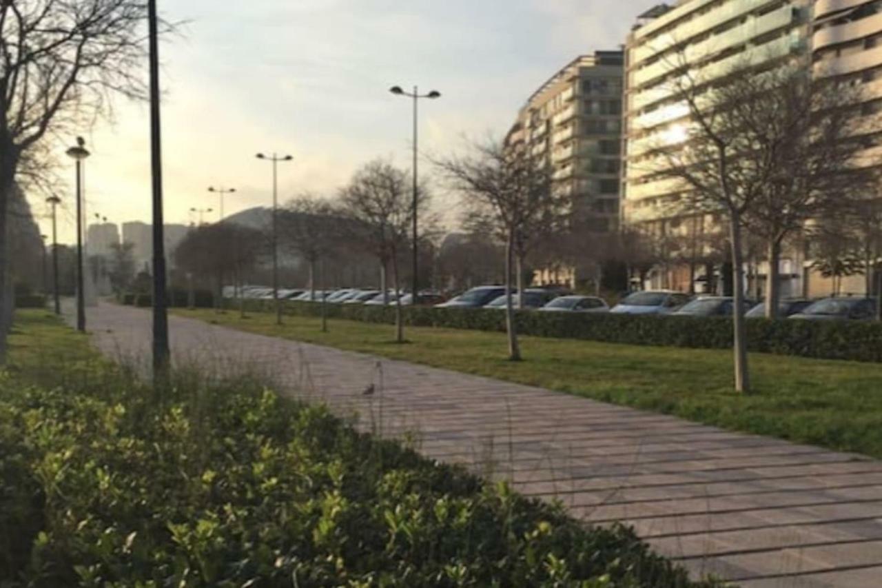 Loft En La Ciudad De Ciencias Y Cerca De La Playa Apartamento *