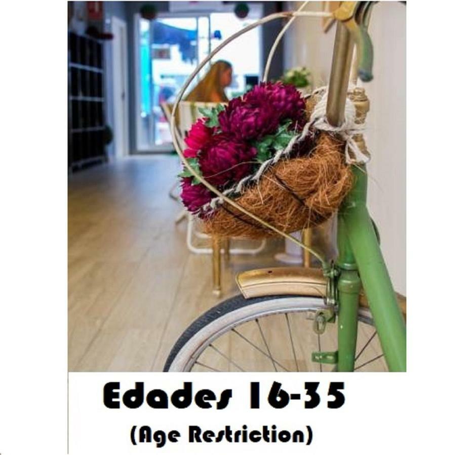 La Casa Del Colibri Youth (adults Only)