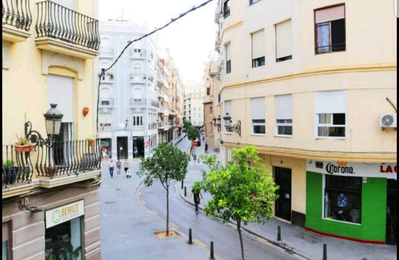 Junto Al Mercado De Ruzafa * Valencia