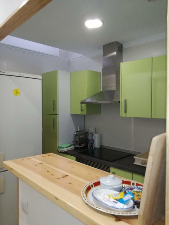 47 Carrer De Cadis, Puerta 1 * Valencia