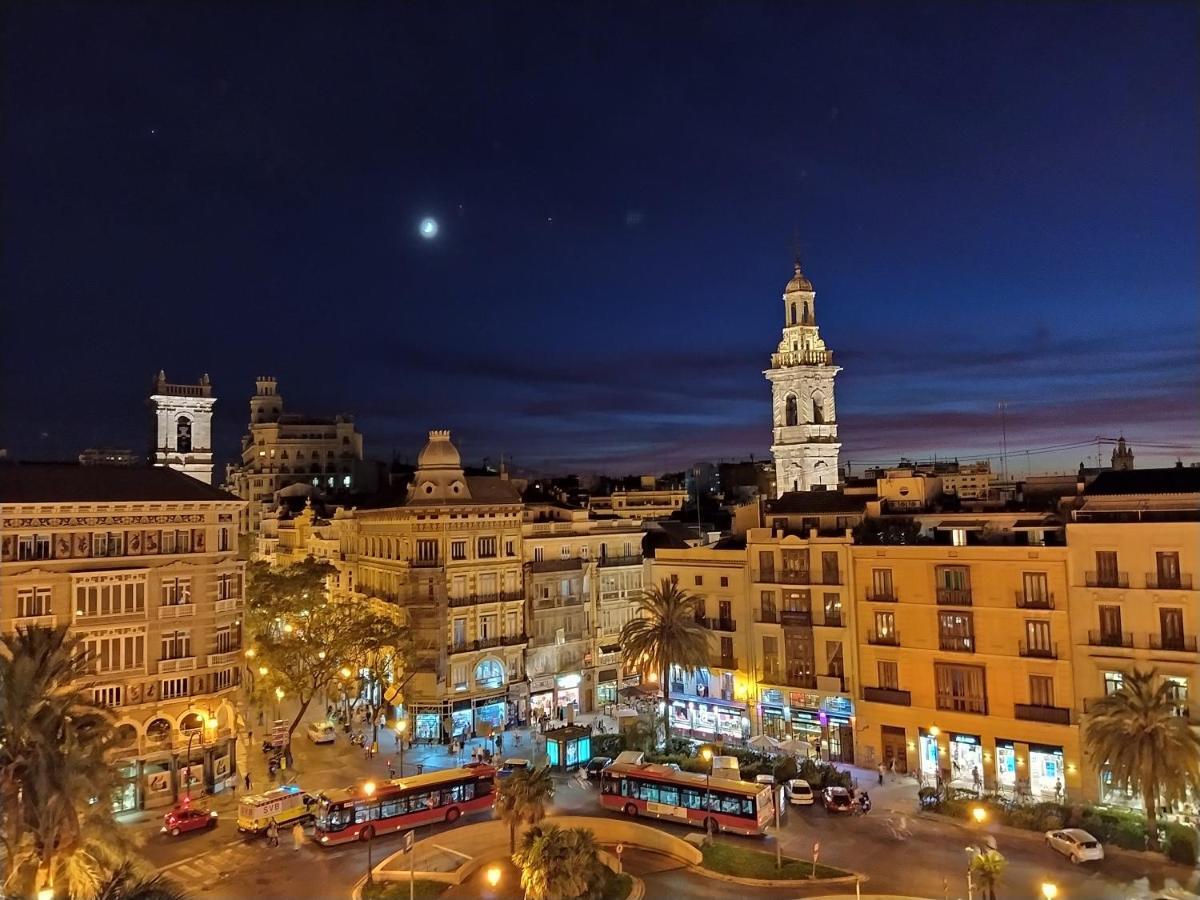 Reina Hotel