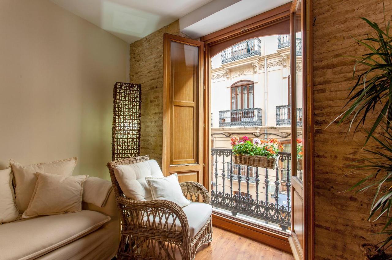 Luxurious & Alluring In Historic Town