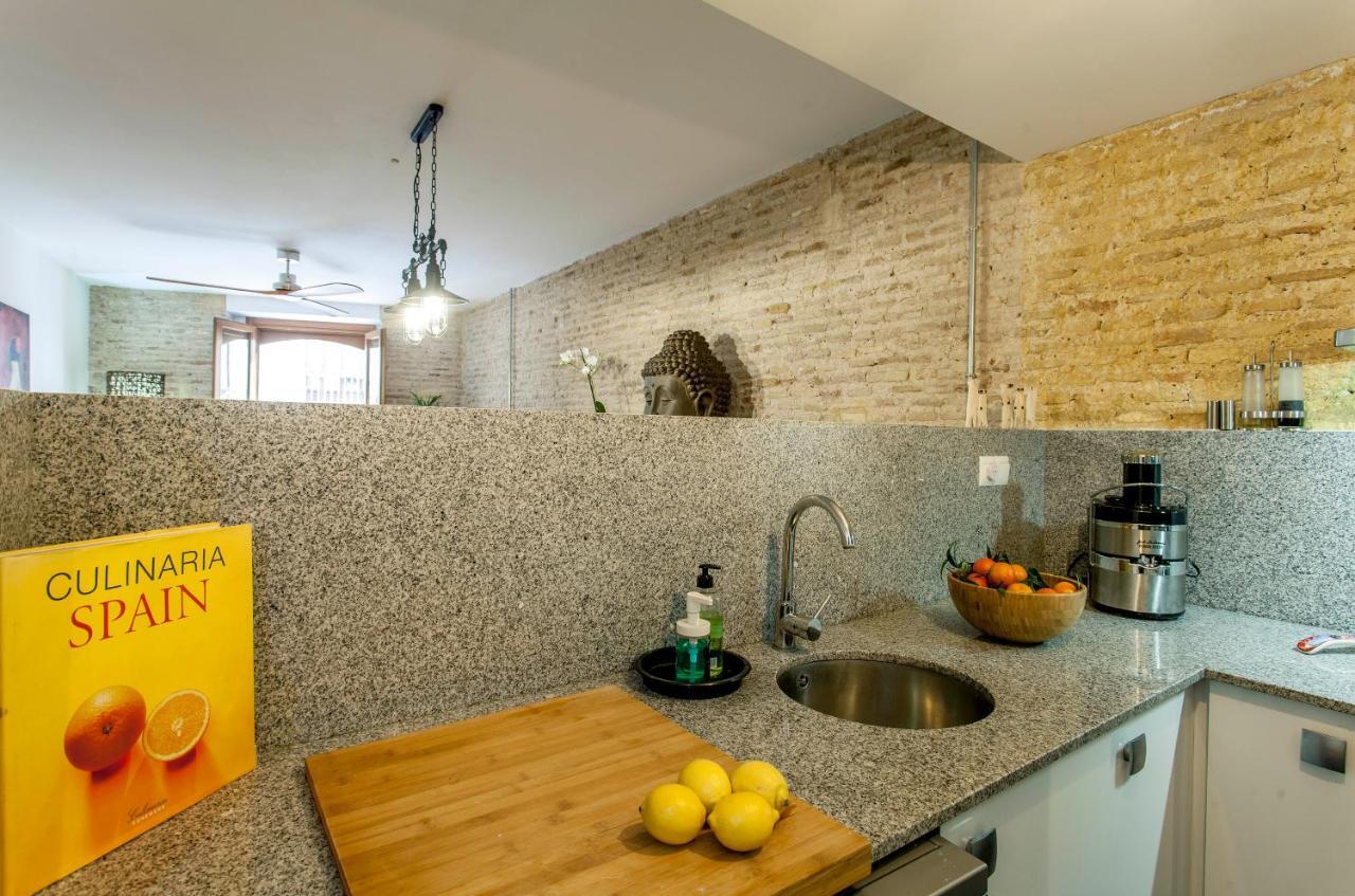 Luxurious & Alluring In Historic Town * Valencia