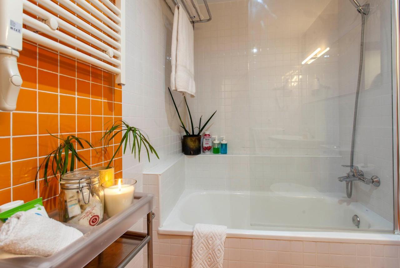 Luxurious & Alluring In Historic Town * Valencia