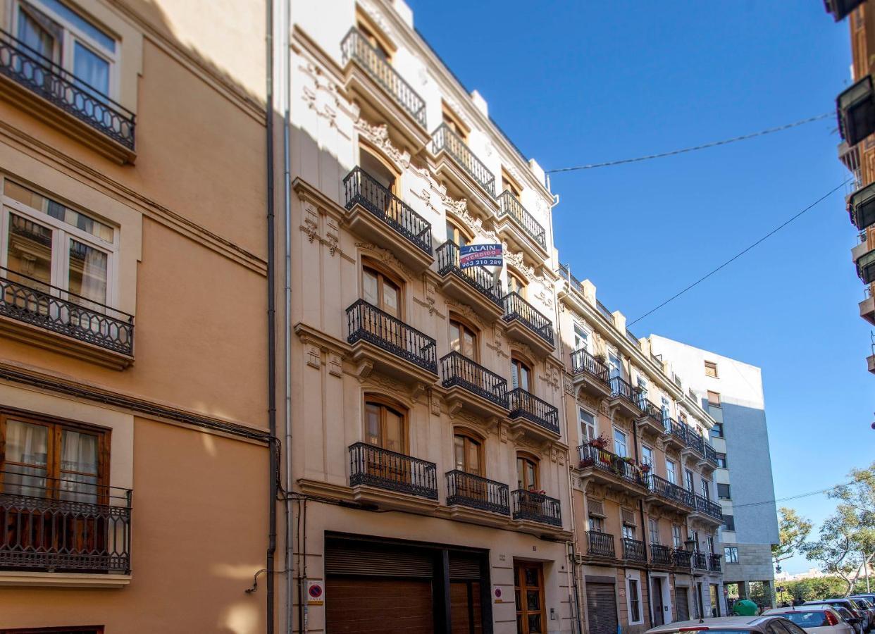 Luxurious & Alluring In Historic Town Apartamento Valencia