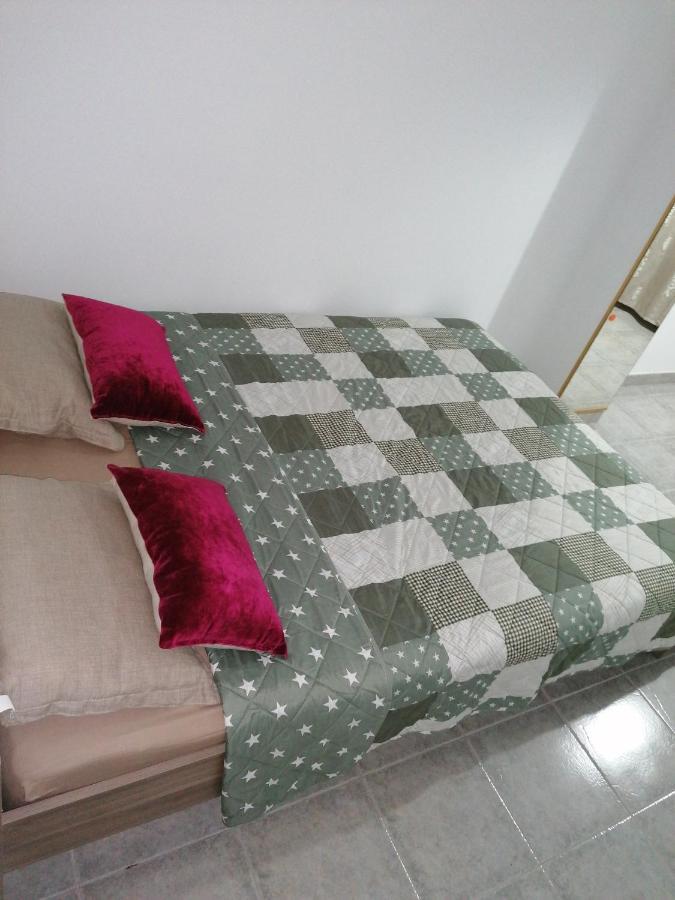 Comoda Habitación en casa particular Valencia