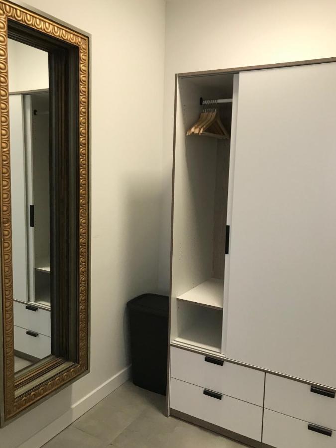 Apartamento New! Renovated, Centrally Located, Private Entrance, Terrace Valencia