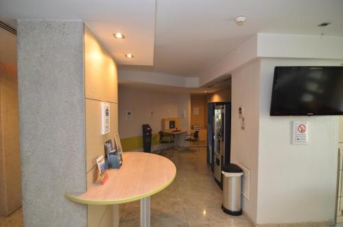 Hotel Galileo Flats - Palacio De Congresos