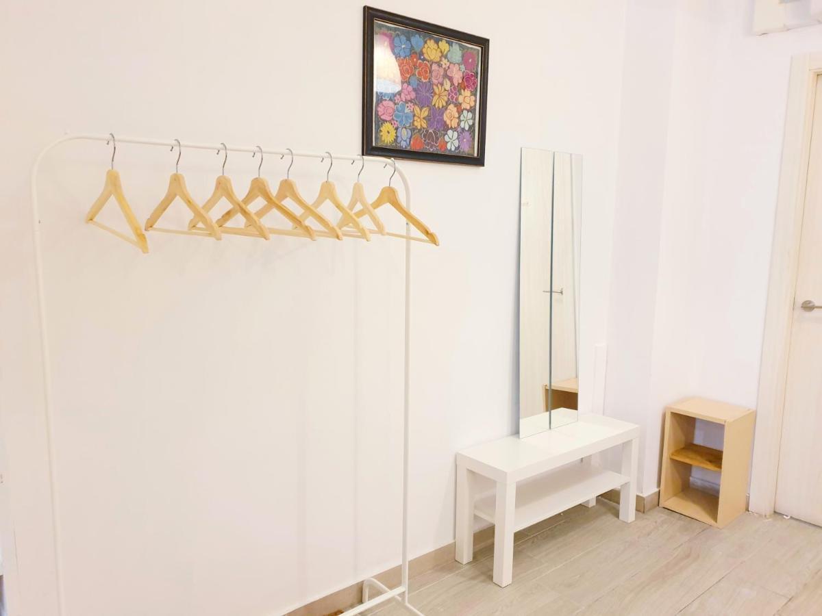 La Casa Del Colibri Youth (adults Only) * Valencia