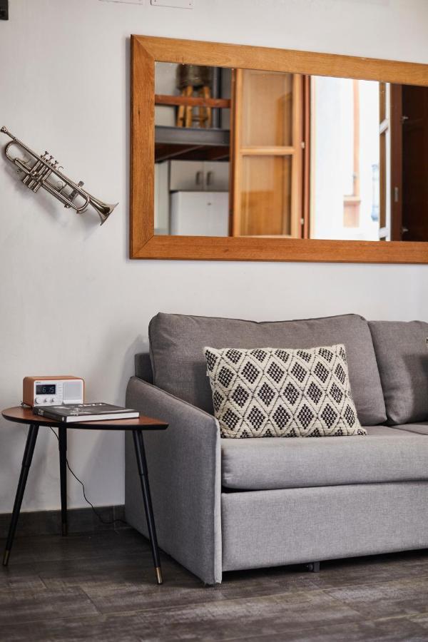 Bubuflats / Mercat Apartment