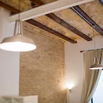 Florit Flats - Cozy Loft By The Central Market