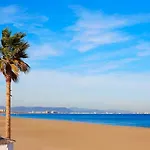 Cosy Room Near Beach And University