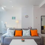 Spacious & Clean Apartment In Quiet Area