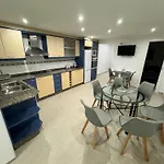 Piso Nuevo Al Lado Del Mar