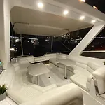 Alojamiento En Barco Voralamar