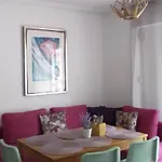 Nice Spacious Flat In The Center