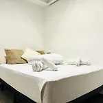 Avakian Suite Valencia